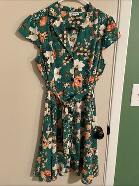Vintage “Pin-Up” Floral Tie-Waist Midi Dress in Teal and Coral